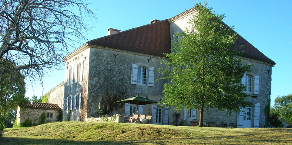 de voorlaatste renovatie van het landhuis dateert uit 1771, toen de nobele Beaumont de Beaujoly zich er vestigde